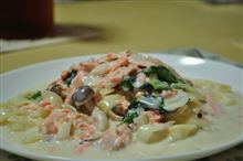 鮭ときのこのクリームパスタ。