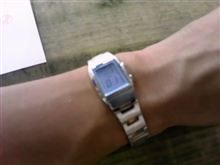 とりあえずその時計を何とかしろ