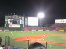 ナイターで観戦してきました♪