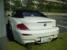 真っ白なBMW　Ｍ６カブリオレ