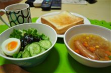 コンソメスープ＆サラダ