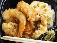 今日のお昼は海鮮丼