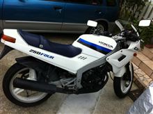 新しいバイクが入ってきました