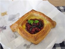 今日のバンドール・・・フランボワーズデニッシュ