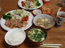 ＾～＾*// モンチの昨日の夜＆今日の朝メニュー・・・♪