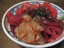 今日のディナーは、スマ僧手作りブリ＆マグロ丼