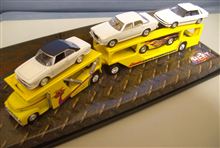 ホットウィール(トミカサイズ)のフォードトランスポーターです♪ ホットウィール(トミカサイズ)のフォードトランスポーターです♪