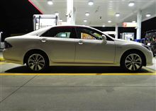 バンパー修理のために入院。代車は恒例、初代PRIUS君！