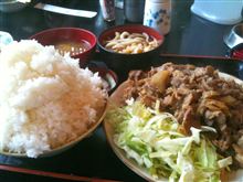驚き入間でのランチ コレで普通盛り!?