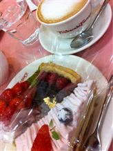 フルーツケーキファクトリー