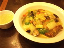 海の幸満載の中華丼・・・雷安