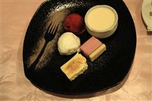 名物の４種盛りデザート