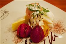 本日のスイーツ 「Natural・木」と「PAO PAO」