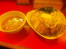 ちばからのつけ麺とお持ち帰り豚