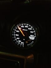 夜の水温計