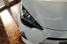 新型コンパクトハイブリッドカー「アクア」と対面してきた。