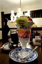 それでもパフェを