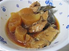 ブリのアラ煮