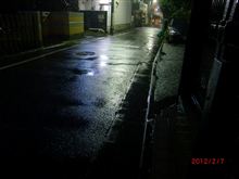 (-＿＿＿＿＿＿＿＿-;) ウッ・・・憂鬱すぎる雨
