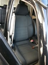 他車種の純正シートを強引に取り付けてみた♪