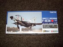 Ｆ４