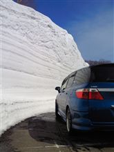 雪の回廊 八甲田～十和田ゴールドライン(国道103号)