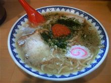 ラーメン探訪　６６杯め　龍上海医大前支店　