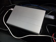 そして・・・Linuxマシンを車載!