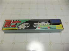 LEDライセンスバルブとリアエンブレム用カラードプレート購入しました。
