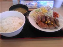 ぶたにく・・・