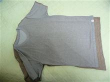 今年のユニクロのTシャツは丈が長い