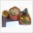 今日は割子そば三段～