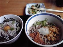 丸の内で昼食を