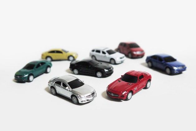 Amazon.com: Tamiya Mercedes-Benz SLR McLaren : Arts, Crafts
