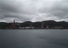 潜水艦・・・いまだ浮上せず・・・