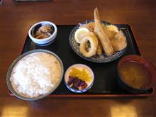今日のお昼ごはん