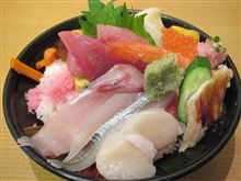 今日のランチは、「寿司の美登利 赤坂店」Bizちらし892円＋塩レモン3貫セット420円