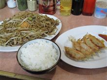 今日のディナーは、両面焼そば「あぺたいと」中Ｂセット玉子あり 1,170円