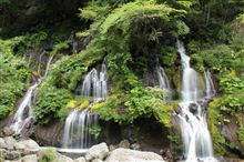 吐竜の滝 