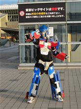 ビッグサイトにトランスフォーマーオプティマス現る！