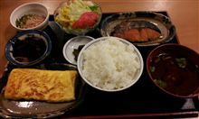 遅めの晩飯。