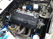 BMW2002 ☆ 名エンジン収まる。