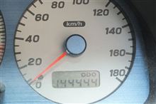 洗車したさ、しましたとも…でもよ～なんで一日のうちに降ったり止んだりどしゃ降りになったり止んだり降ったりなんだよ～