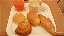 今朝二度目の朝食だん