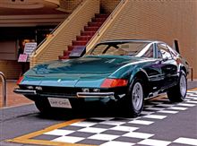 フェラーリ３６５GTB/4