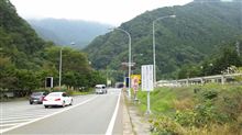 まるで歓迎するかのような…