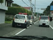 ☆　今回は事故ではないようですが取締りかなぁー！？。信号無視でもしたんでしょうか！？。