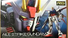 秋の夜長にガンプラ作り