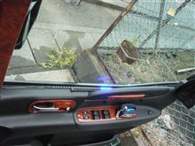 サイドガラス部流れるLED サイドガラス部流れるLED