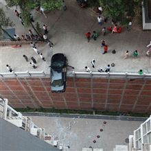 安全な車は本当に安全なのか